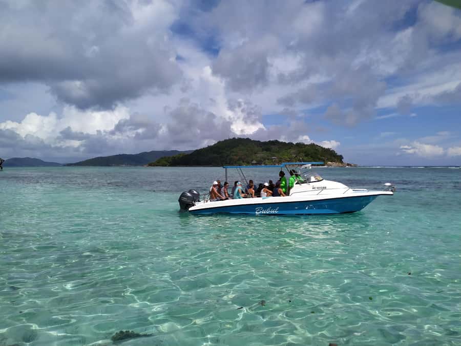 Curieuse Guided Tour, St Pierre, BBQ & 2 Snorkel Stops - Drinks, rum cocktail, and the calm cruise back