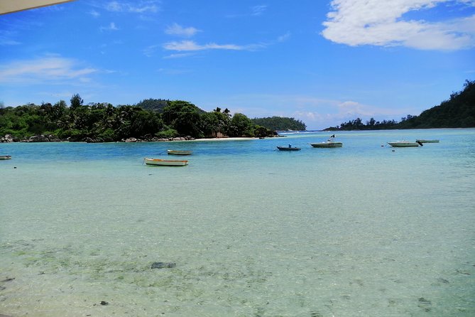 Island tour with the beach buggy - Stop 3: Mission Lodge Lookout for “stop, breathe, look”