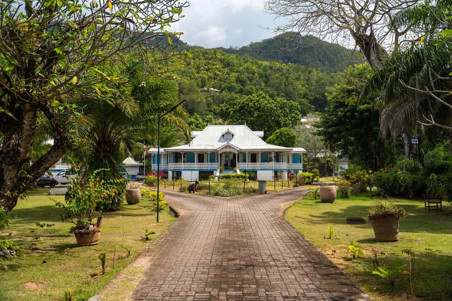Mahé: Wild South Discovery Trip with Local Lunch - Getting picked up and staying on schedule without stress