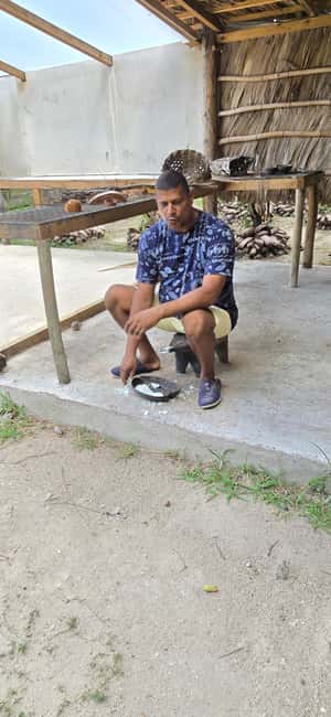 Praslin:Private Tour ValleDeMai,CoteD'orMuseum & AnseLazio - The guide experience: English and French, plus a real human touch