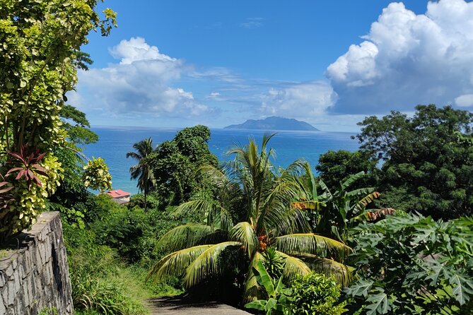 Private Airport Transfers To Somes Hotels ,Ferry,Port - From Victoria Airport to Your Hotel, Fast and Without the Shuffle