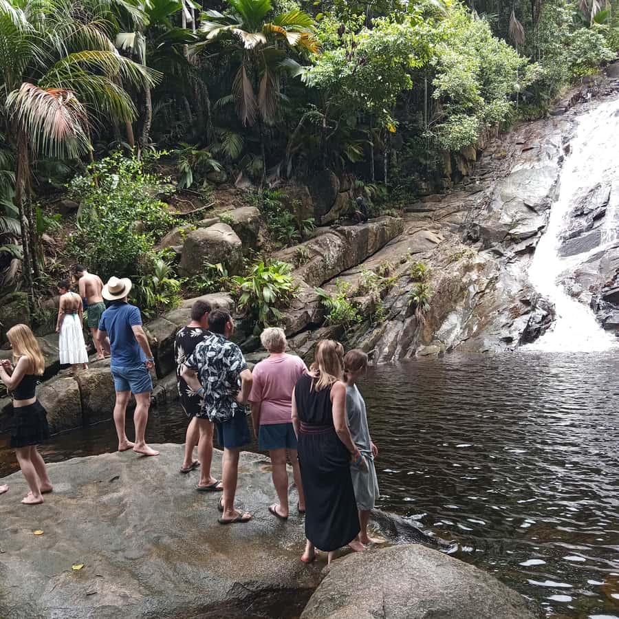 Seychelles: Full Day Private Tour in Mahe (1 to 5 Person) - Takamaka Rum Distillery: a practical finale for the senses